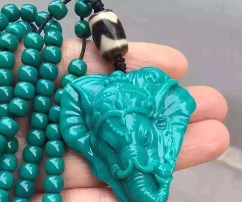 油汗手适合什么样的手串呢? 几十块的手串玩好了能卖到千元