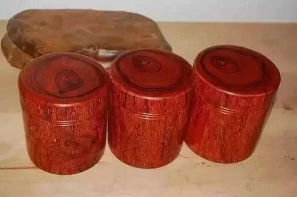 小叶紫檀除了做手串还能做什么？让你脑洞大开！