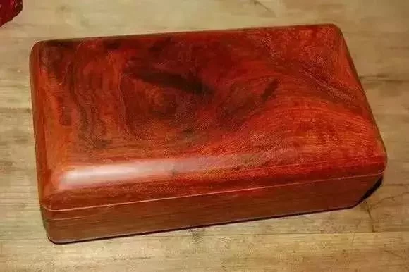 小叶紫檀除了做手串还能做什么？让你脑洞大开！