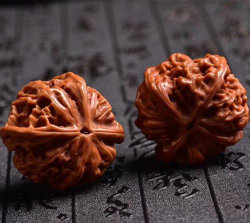 真假文玩品知识普及，看到这些红木手串千万别买！