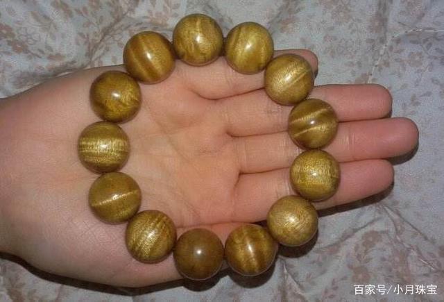 这些文玩手串都不适合夏天盘玩，稍不注意就会毁在手里！