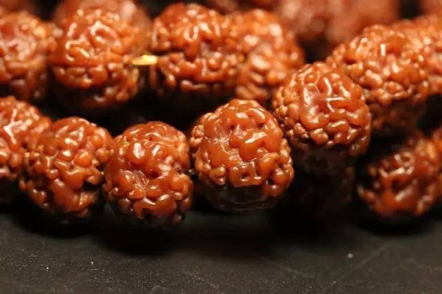 怎么不盘废一条好的金刚菩提 ？ 
