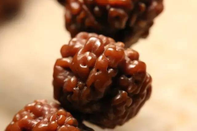 怎么不盘废一条好的金刚菩提 ？ 