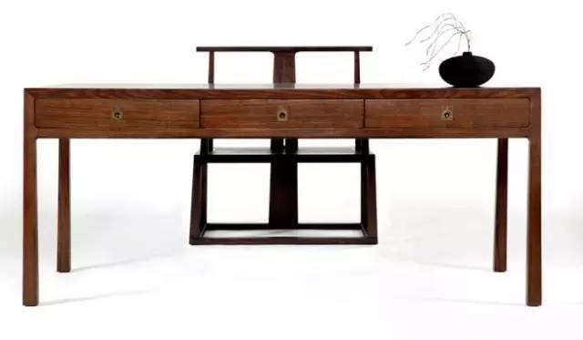 红木家具厂为您介绍为什么大家都爱红木家具？